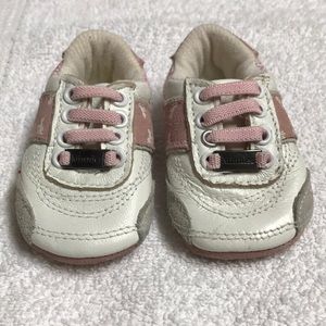 Minnies leather crib shoes